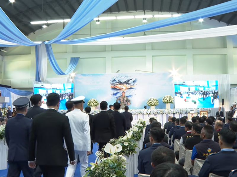 總統頒贈空軍第五戰術混合聯隊第二十七戰術戰鬥機作戰隊少校戰鬥機飛行官辛柏毅褒揚令